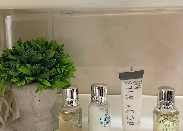 Alma- Vodnjan- Smjestaj Blizina Mora Sa Besplatnim Javnim Parkingom 沃德年